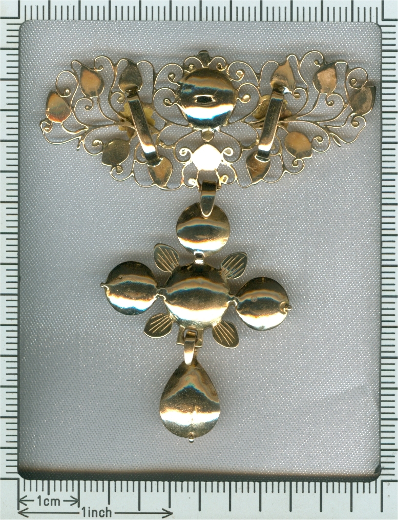 Early 19th century antique cross set with rose cut diamonds (image 9 of 9)